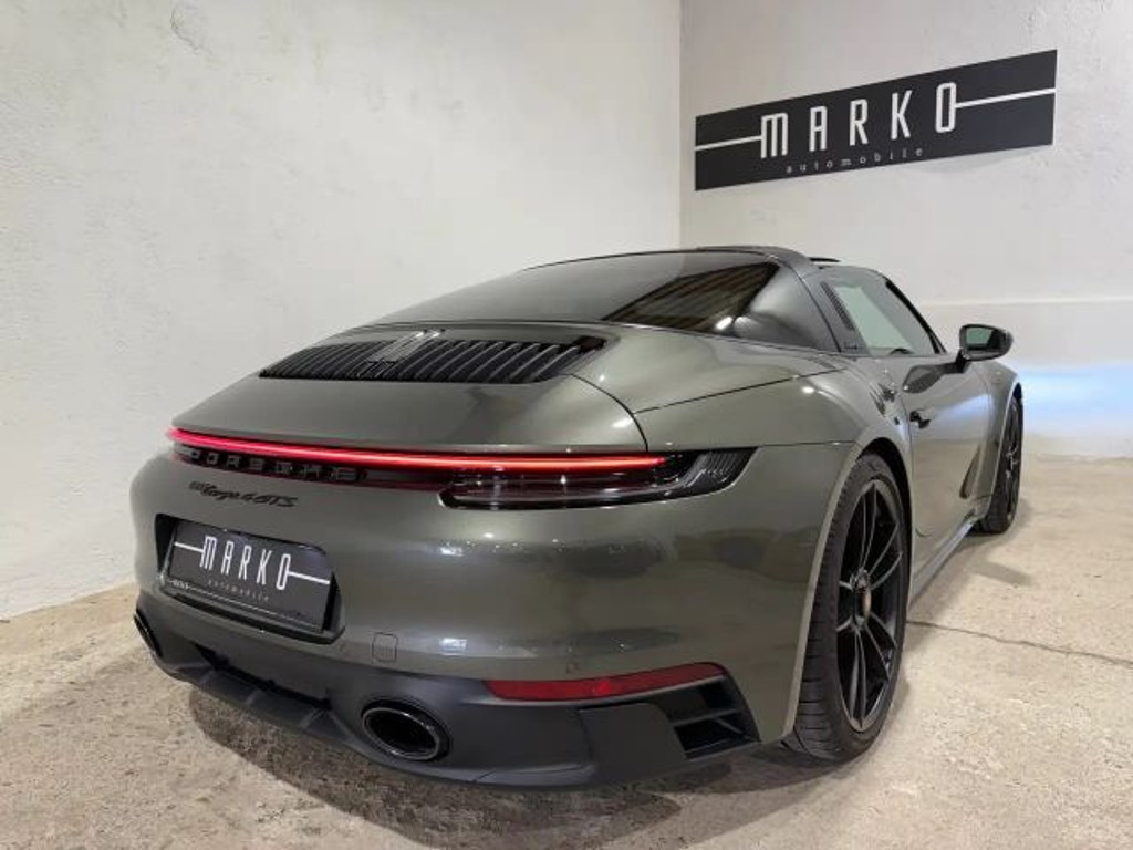 Porsche 992