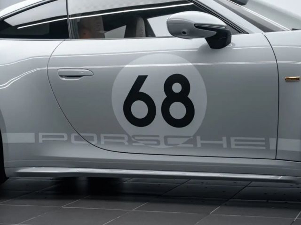Porsche 992
