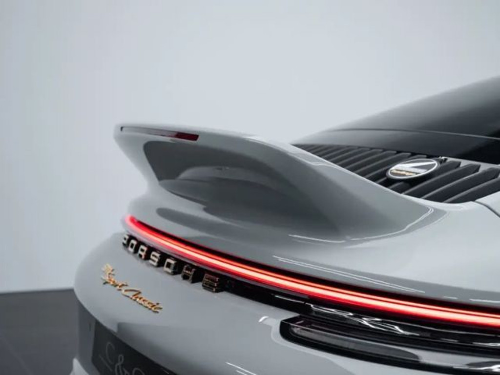 Porsche 992