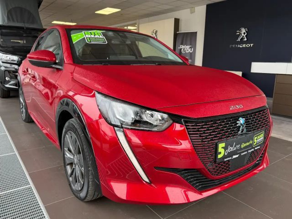 Peugeot e-208