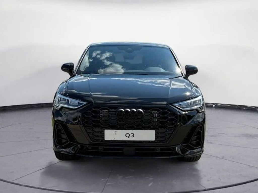 Audi Q3 S-Line 35 TFSI