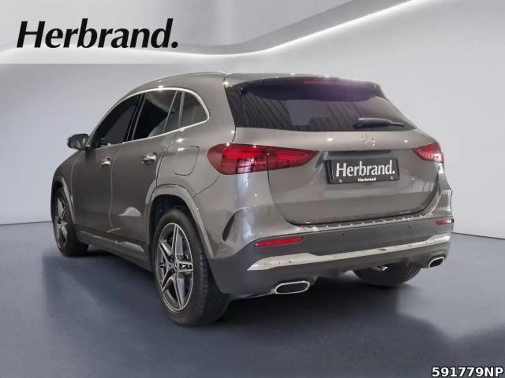 Mercedes-Benz GLA-Klasse GLA 200 AMG Line GLA 200 d