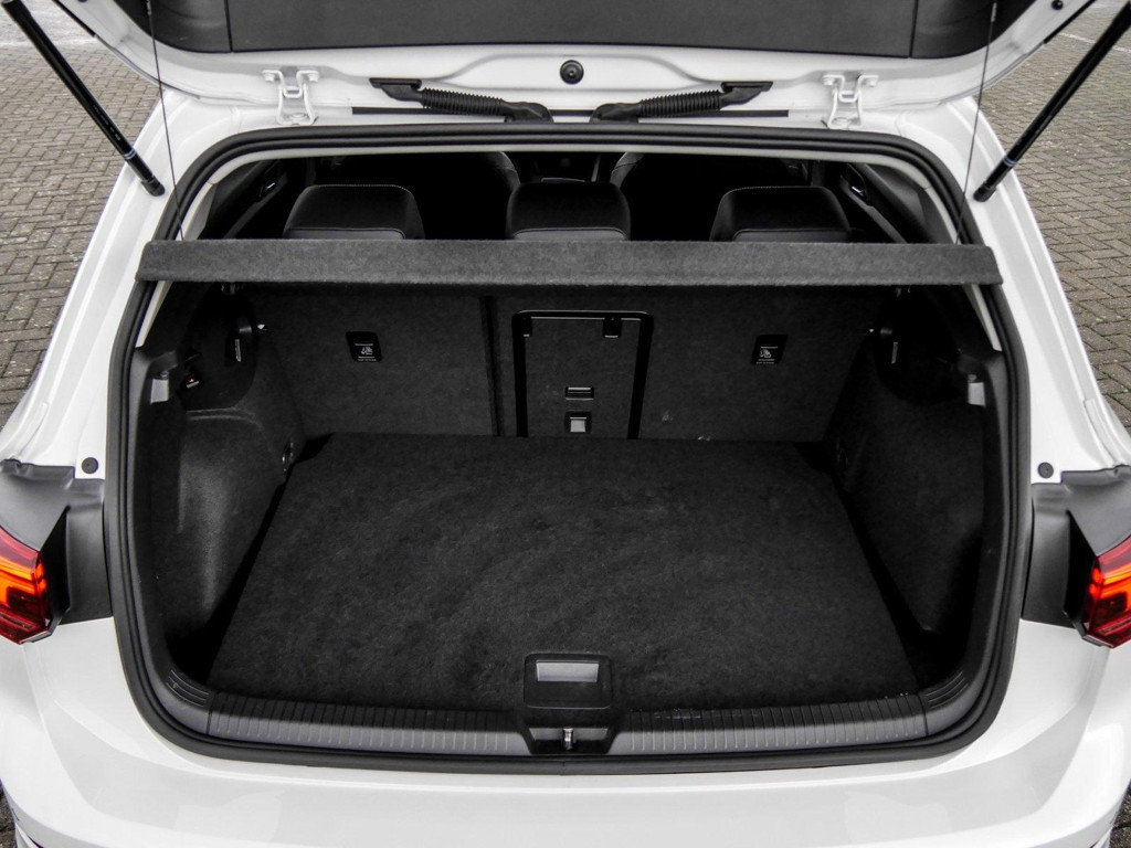 Volkswagen Golf DSG Golf VIII 2.0 TDI