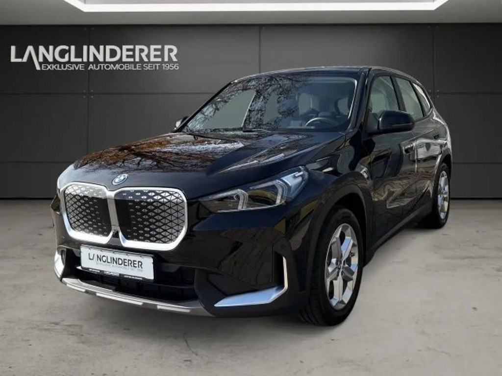 BMW iX1 xDrive30