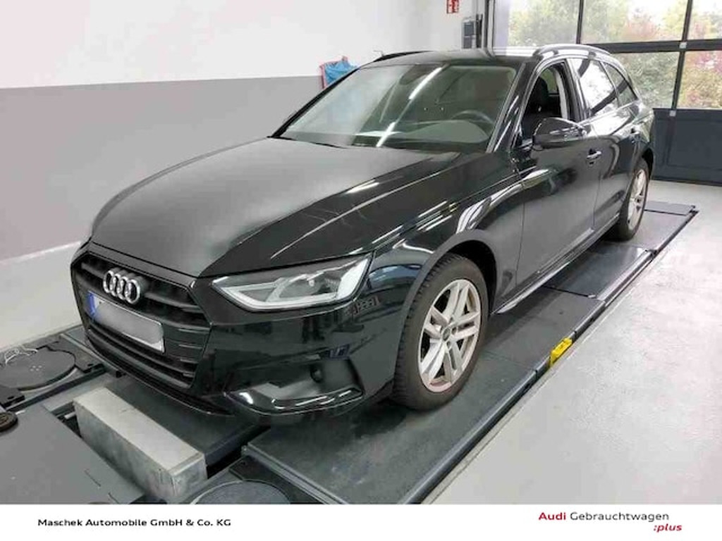Audi A4 Avant S-Tronic 40 TDI