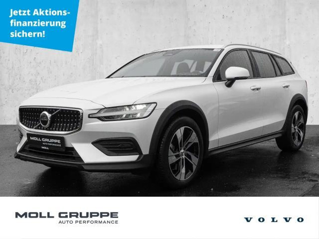 Volvo V60 Cross Country AWD Plus