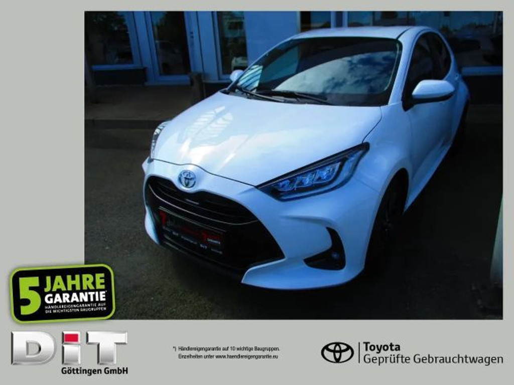Toyota Yaris 1.5 Teamplayer ACC+LED+SHZ+Fernlichtass.