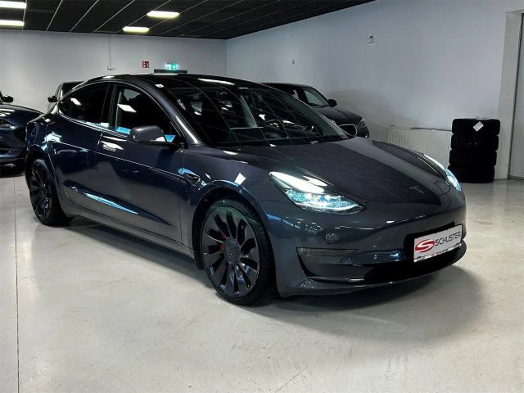 Tesla Model 3 Performance AWD