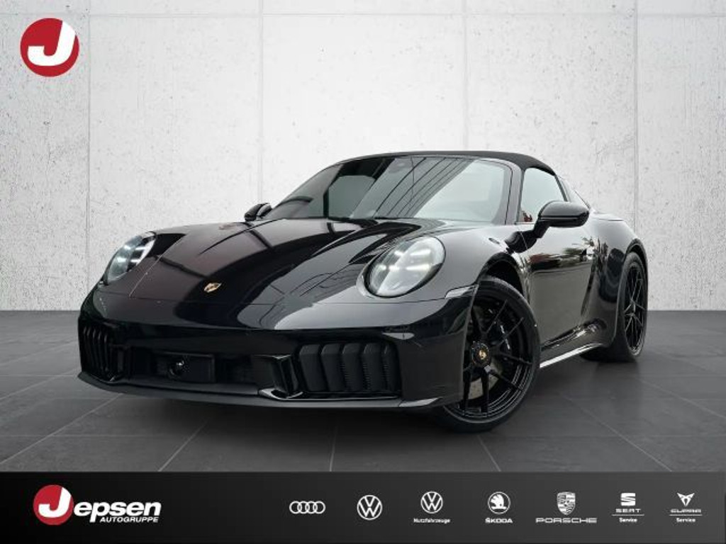 Porsche 992 GTS Targa Cabrio 4