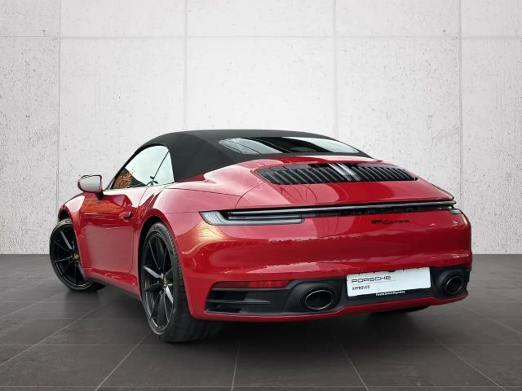 Porsche 992