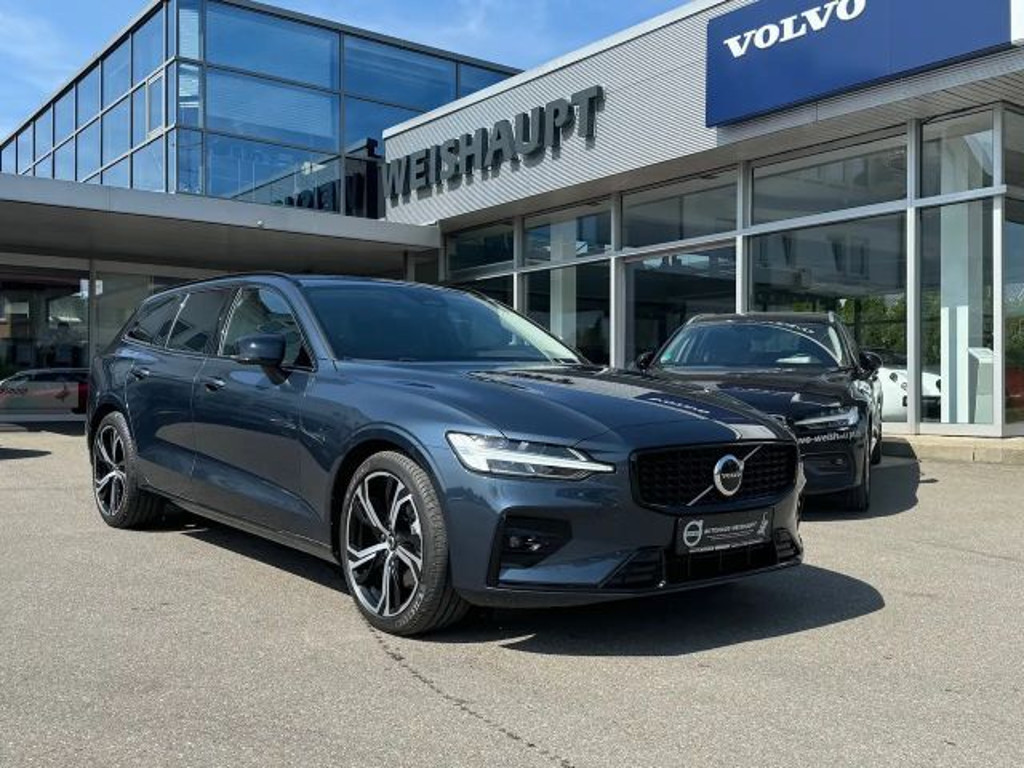 Volvo V60 Plus Dark