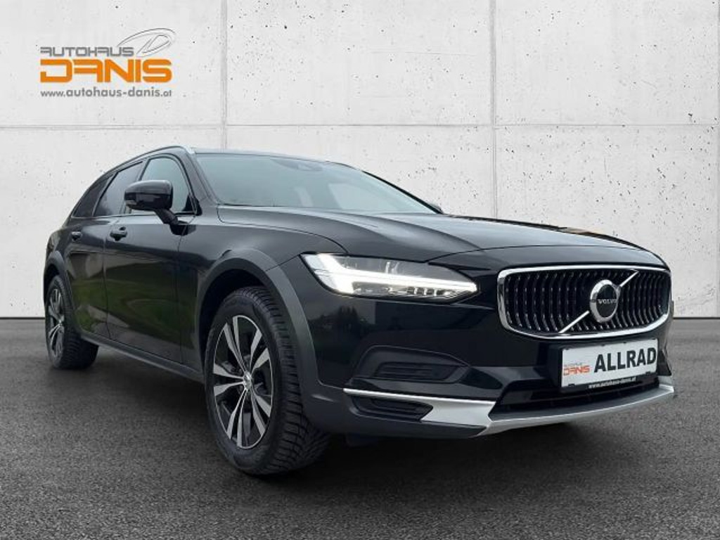 Volvo V90 Cross Country AWD