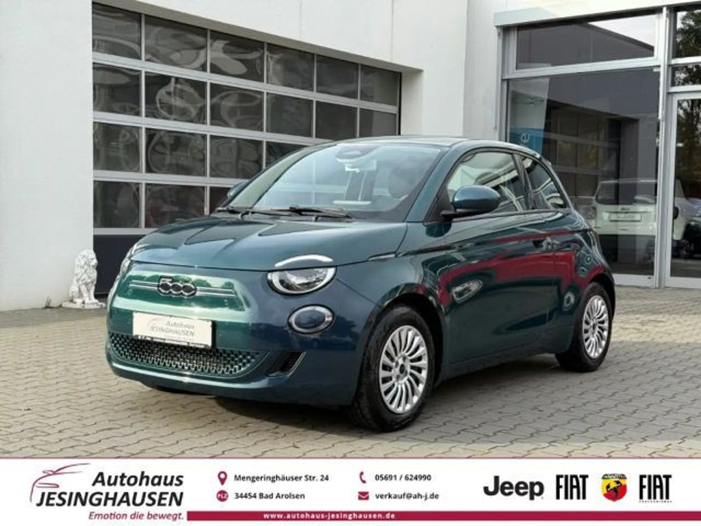 Fiat 500e +Rückfahrkam+PDC+CarPlay+Sitzheizung