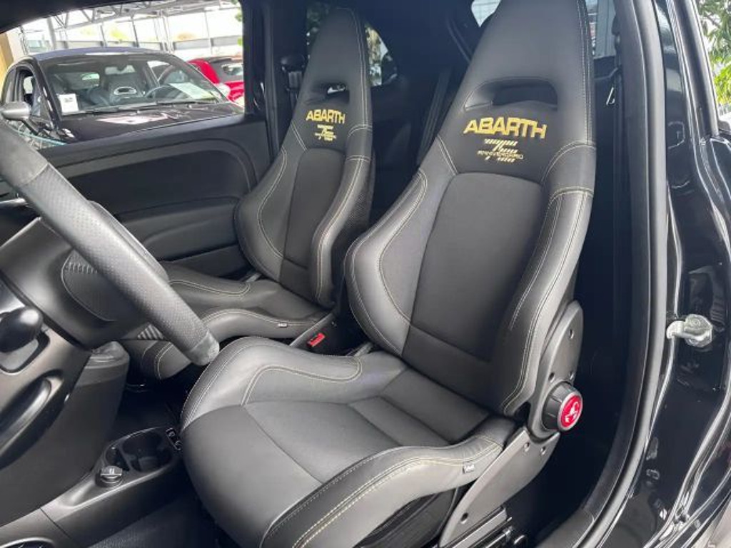 Abarth 695
