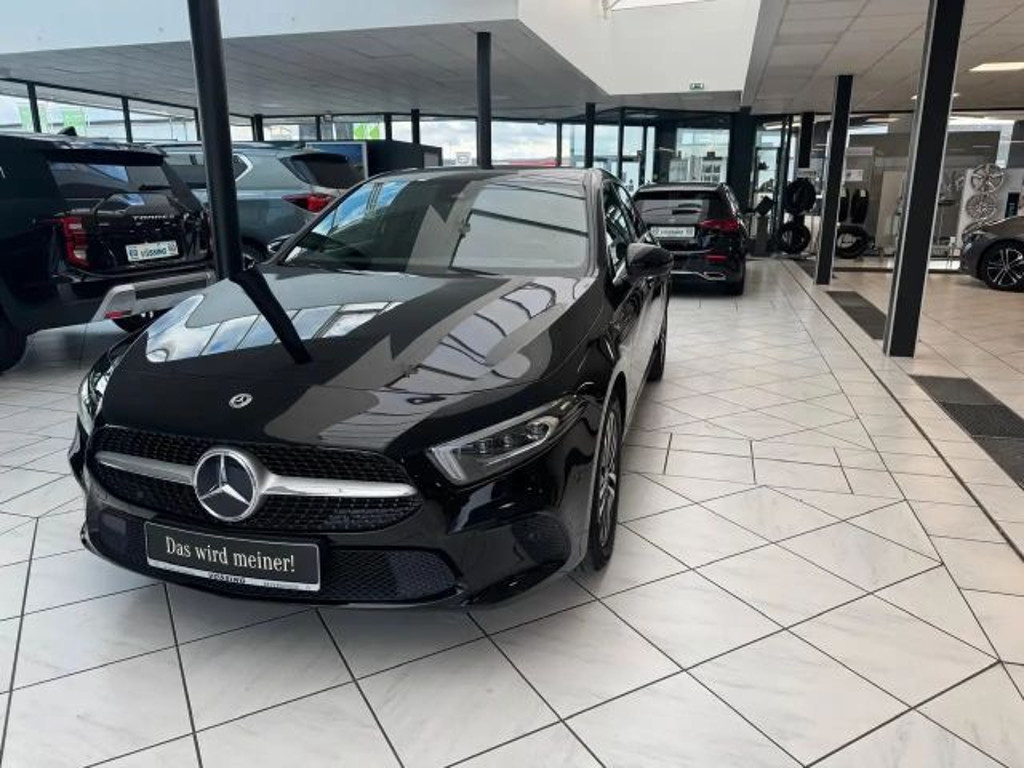 Mercedes-Benz A-Klasse A 220 Progressive A 220 d