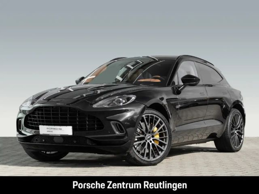 Aston Martin DBX V8