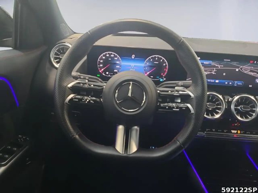 Mercedes-Benz GLA-Klasse GLA 250 4MATIC AMG Line
