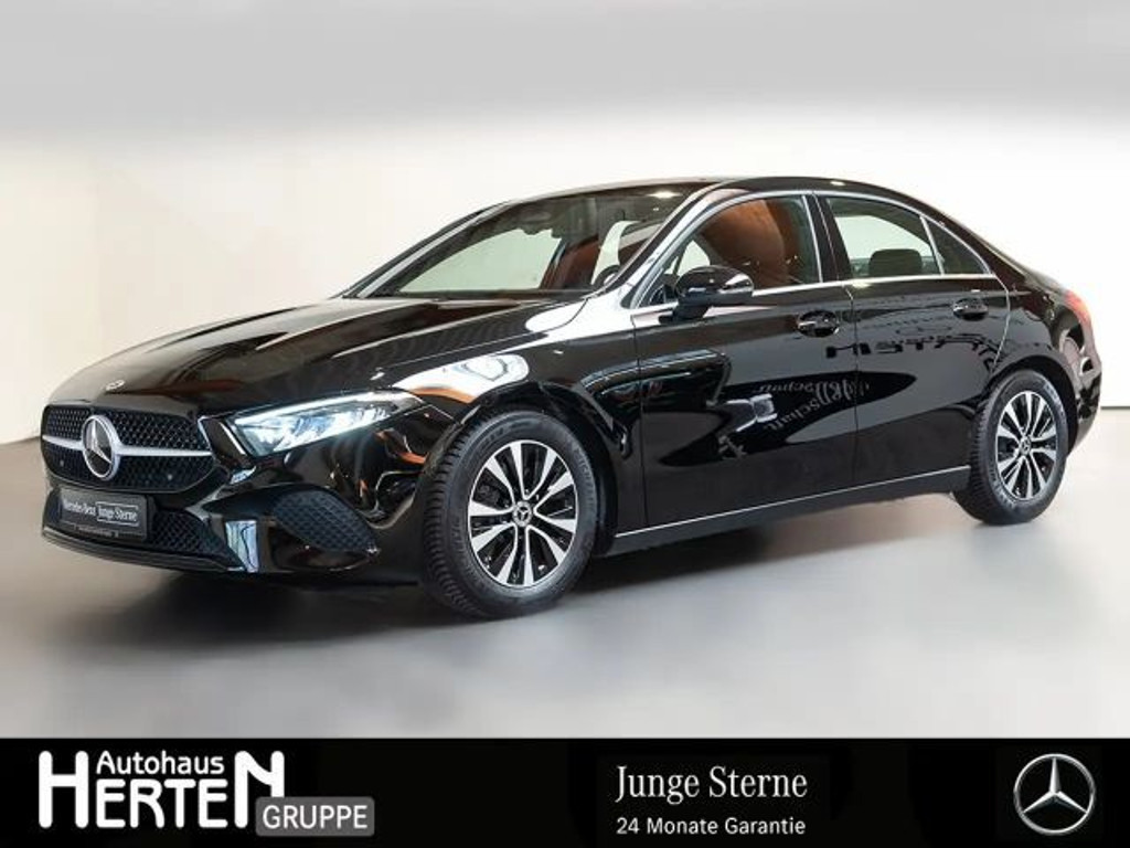 Mercedes-Benz A-Klasse A 180 A180 Lim.+ADVANCED+LED+R-KAMERA+MBUX-NAVI+DAB+