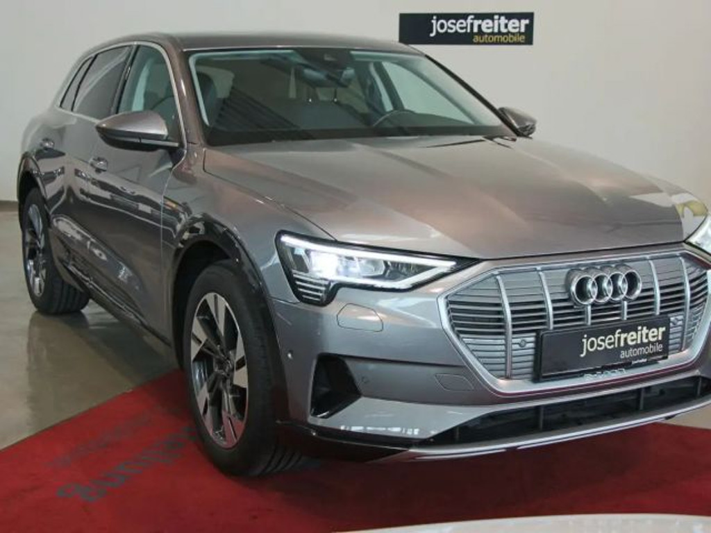 Audi e-tron Quattro 50