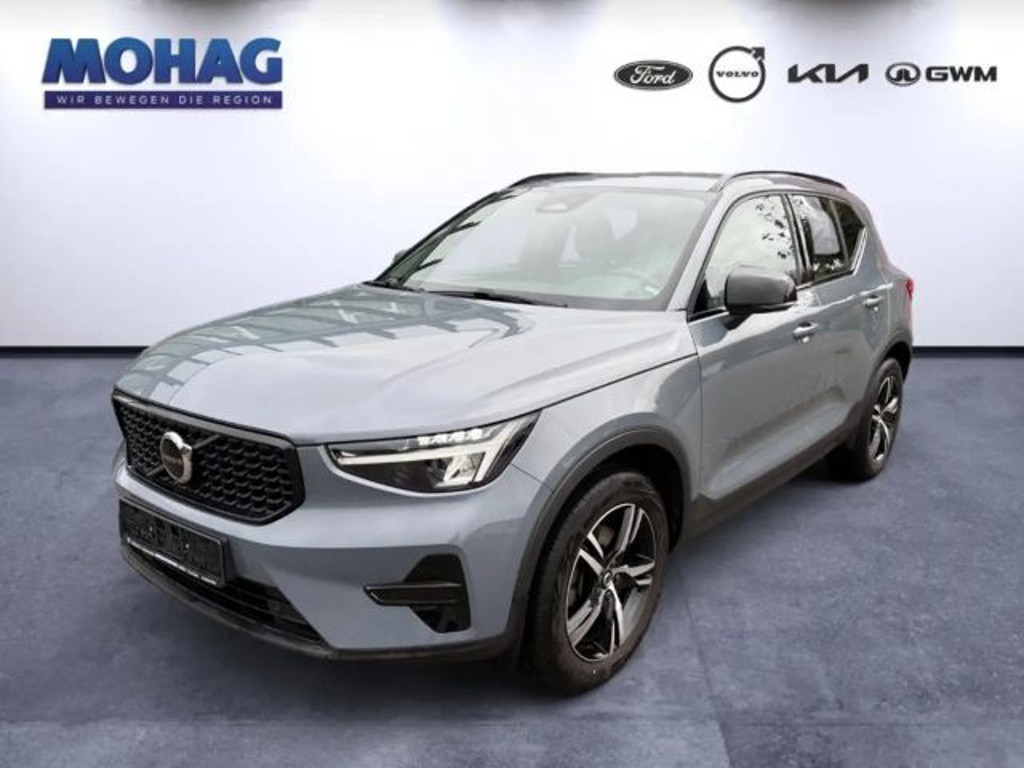 Volvo XC40 AWD Plus Dark