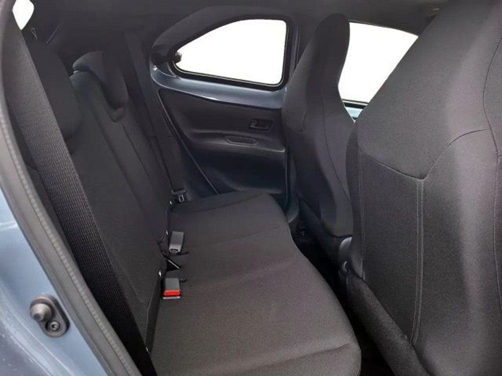 Toyota Aygo X Hatchback 1.0 VVT-i