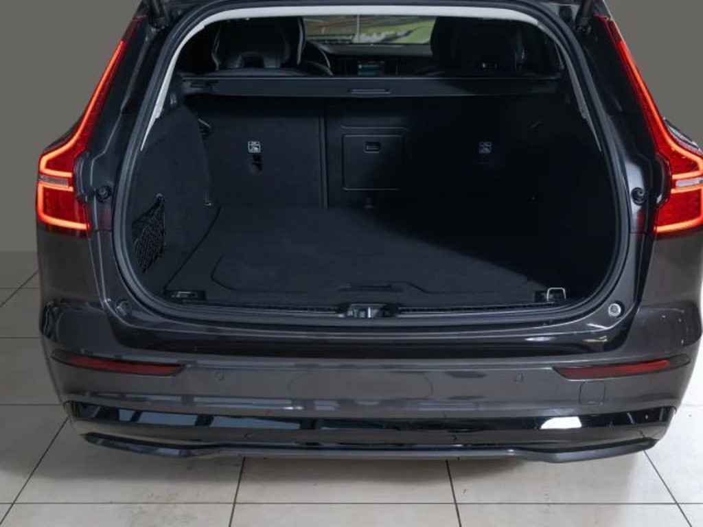 Volvo V60 Plus Dark