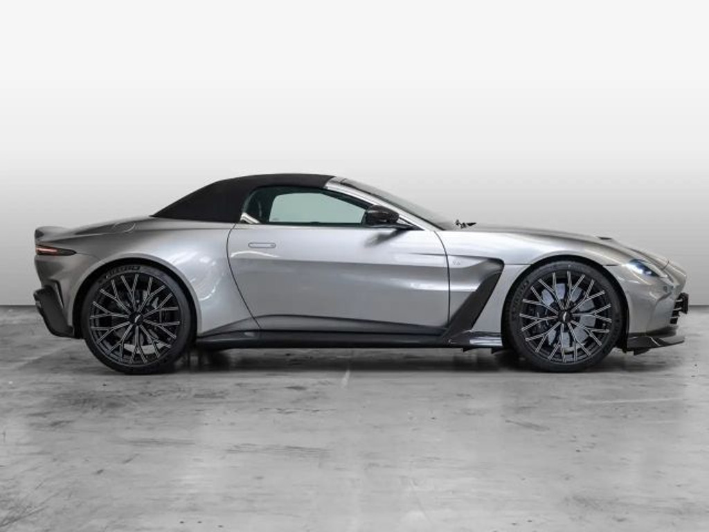 Aston Martin Vantage