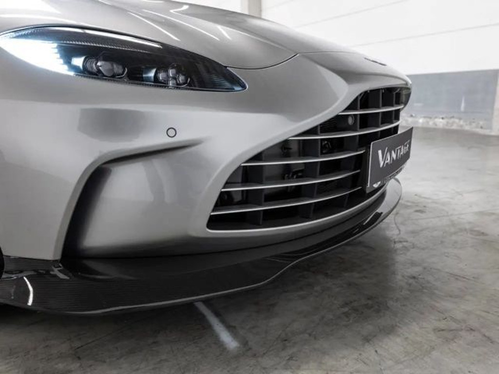 Aston Martin Vantage