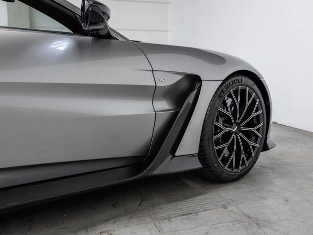 Aston Martin Vantage