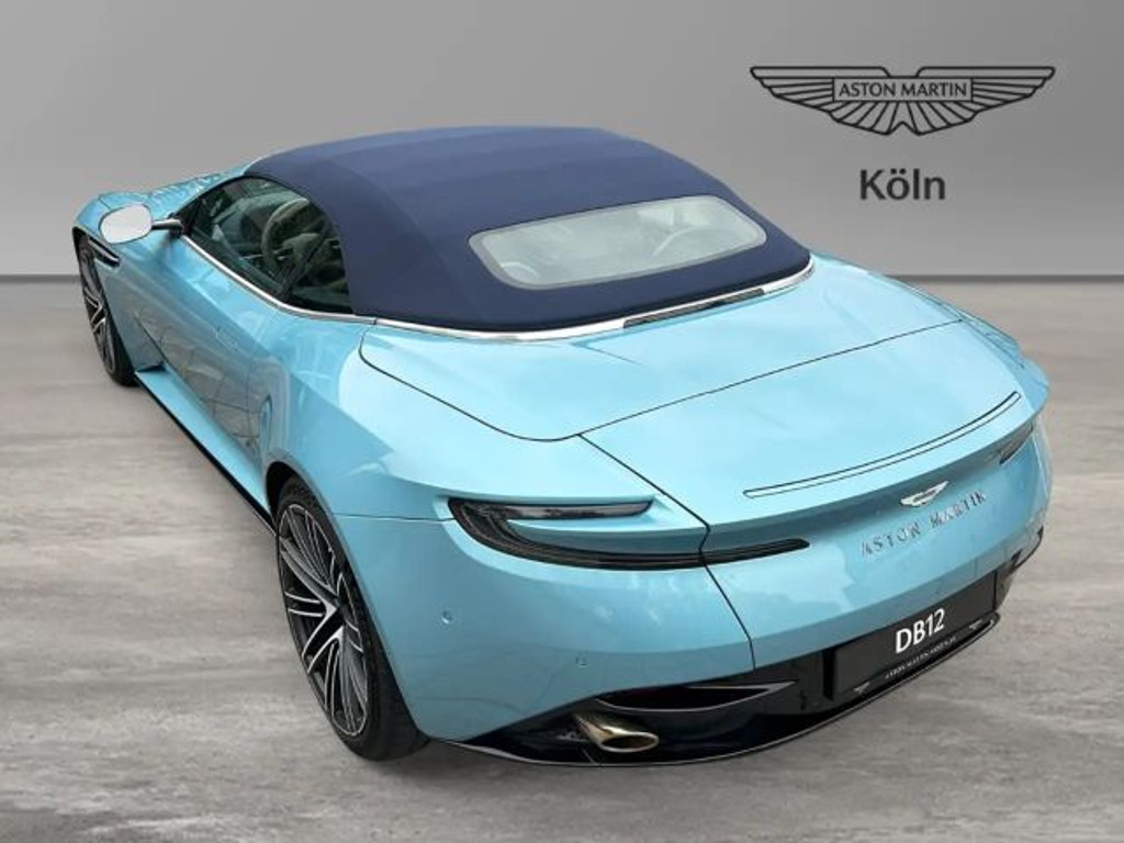 Aston Martin DB12