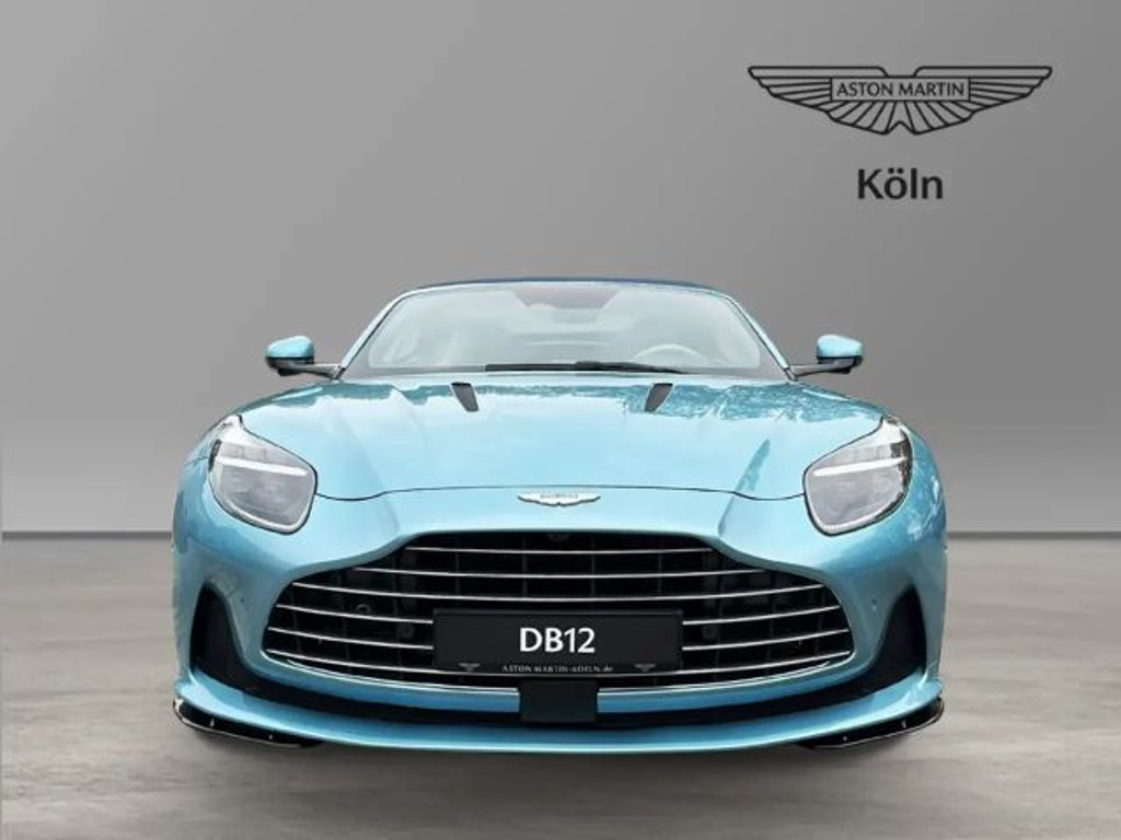 Aston Martin DB12