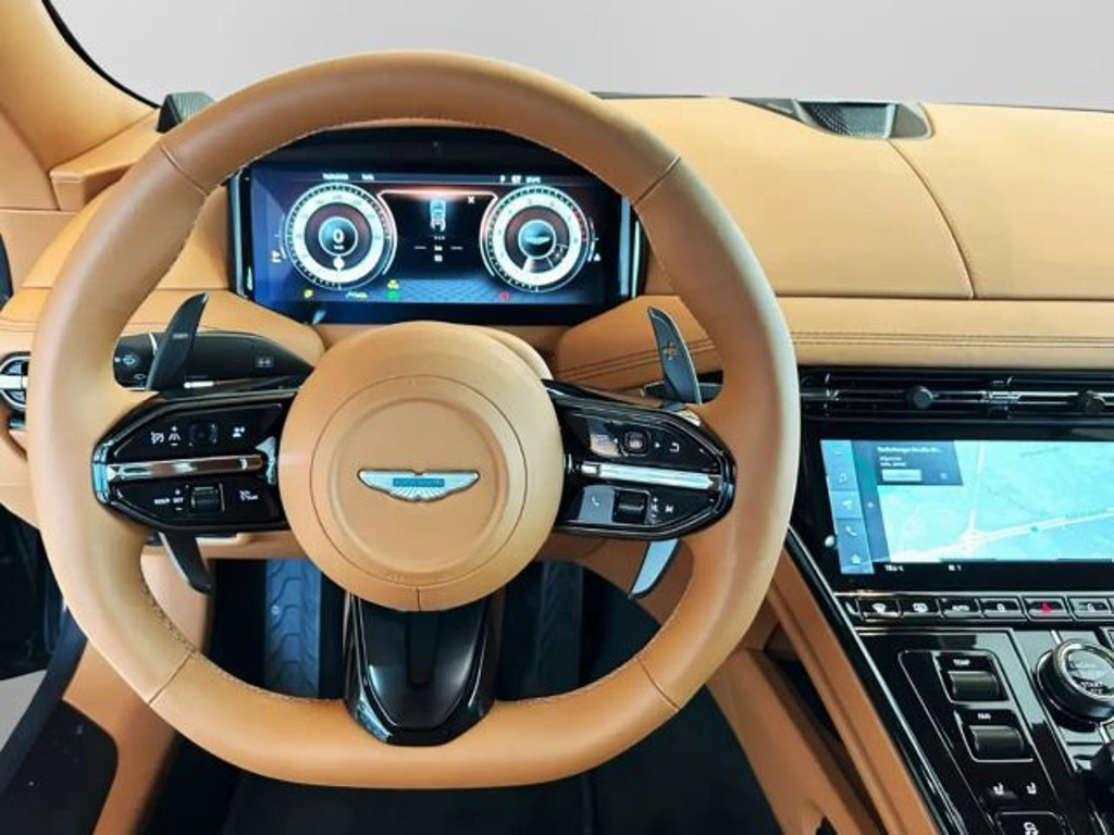Aston Martin DB12