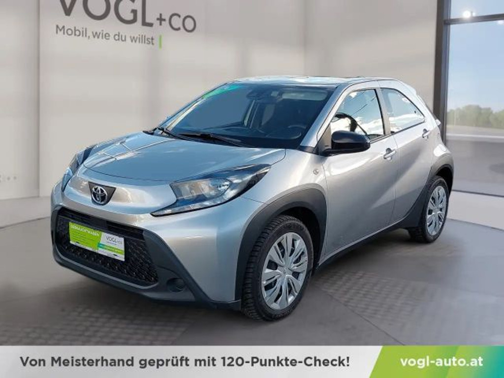 Toyota Aygo X Hatchback VVT-i Play