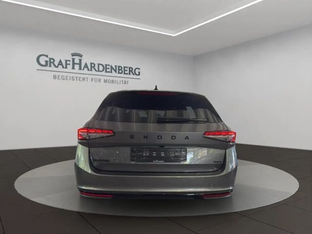 Skoda Superb Combi 4x4 Sportline 2.0 TSI