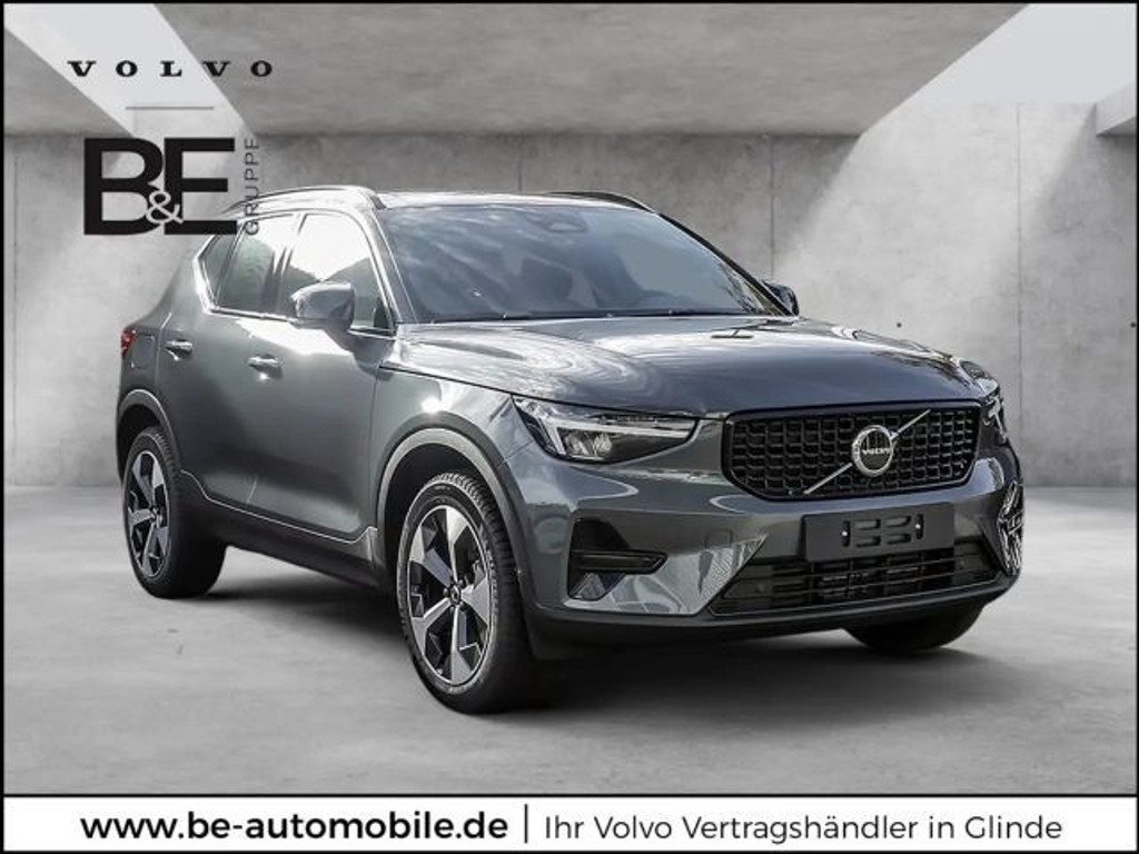 Volvo XC40 Plus Dark