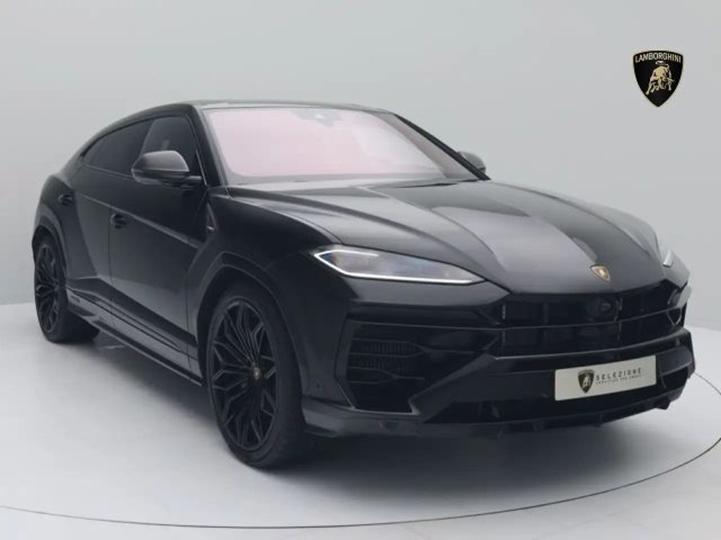 Lamborghini Urus SE MY25 I 23" I AHK I B&O I PANO