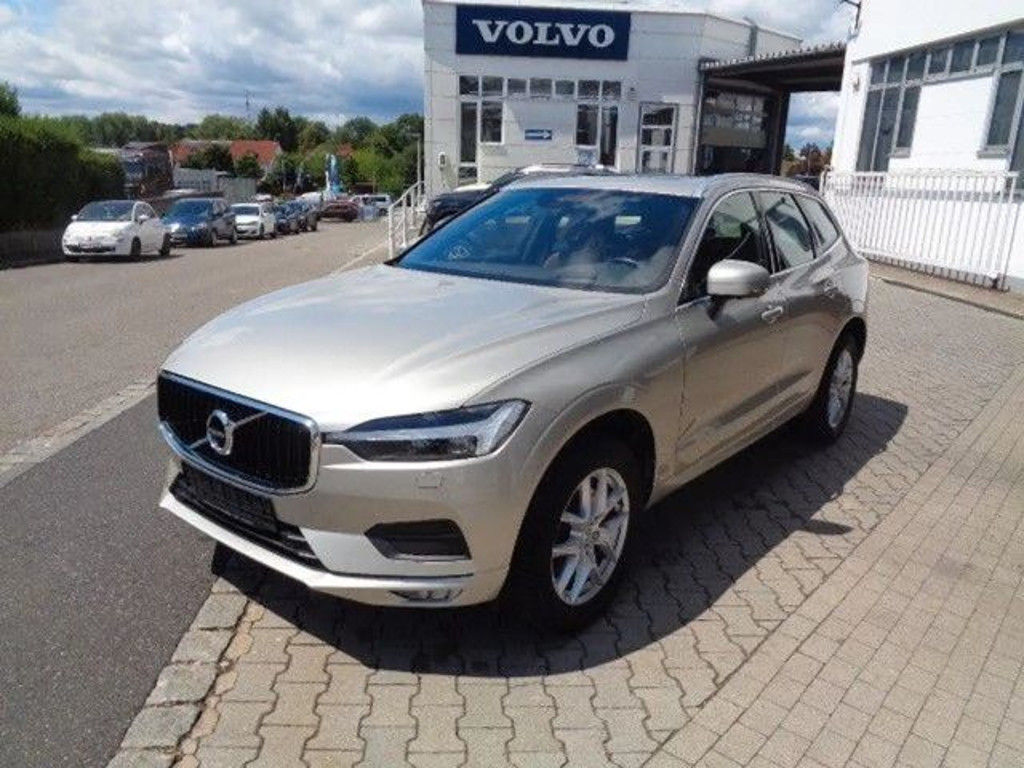 Volvo XC60 AWD Momentum
