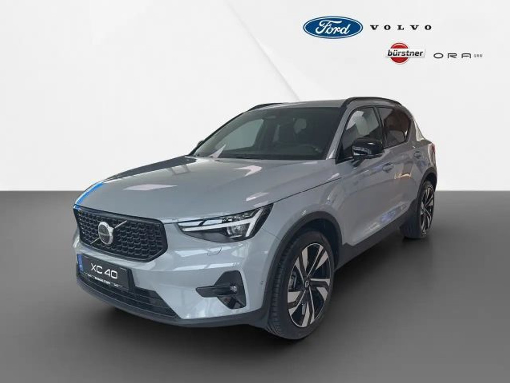 Volvo XC40 Plus Dark