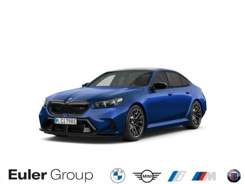 BMW M5 Sedan