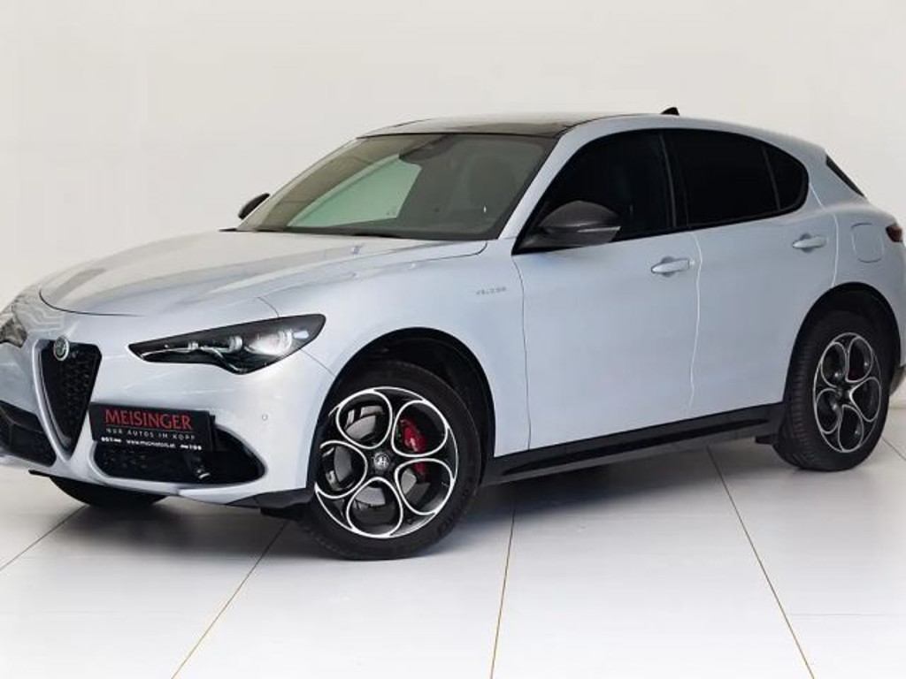 Alfa Romeo Stelvio Q4 AT8