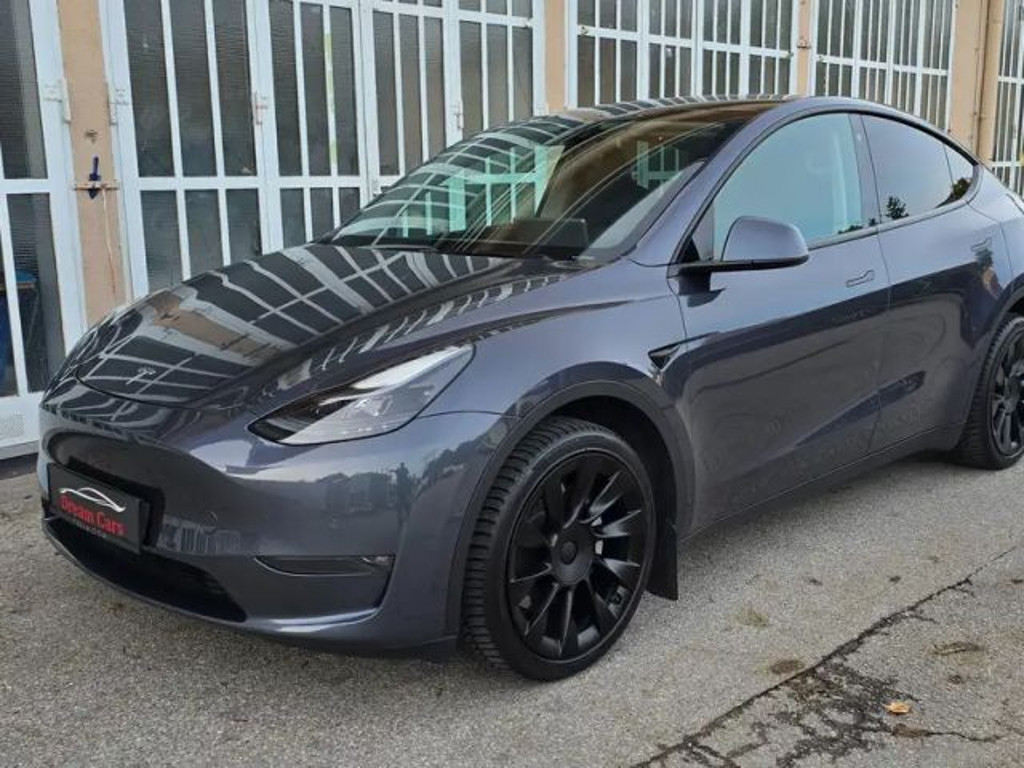 Tesla Model Y Long Range Dual Motor AWD