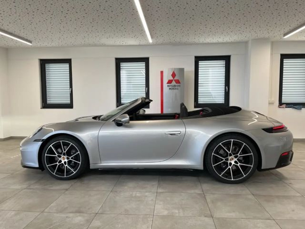 Porsche 992