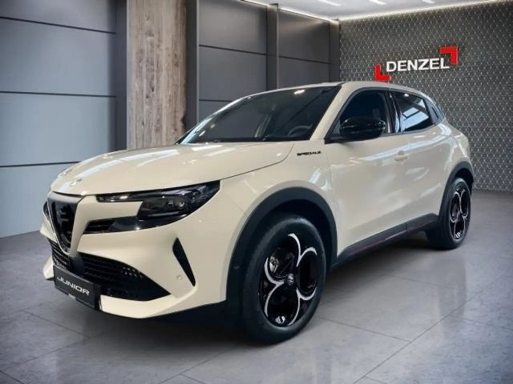 Alfa Romeo Junior Speciale Ibrida FWD