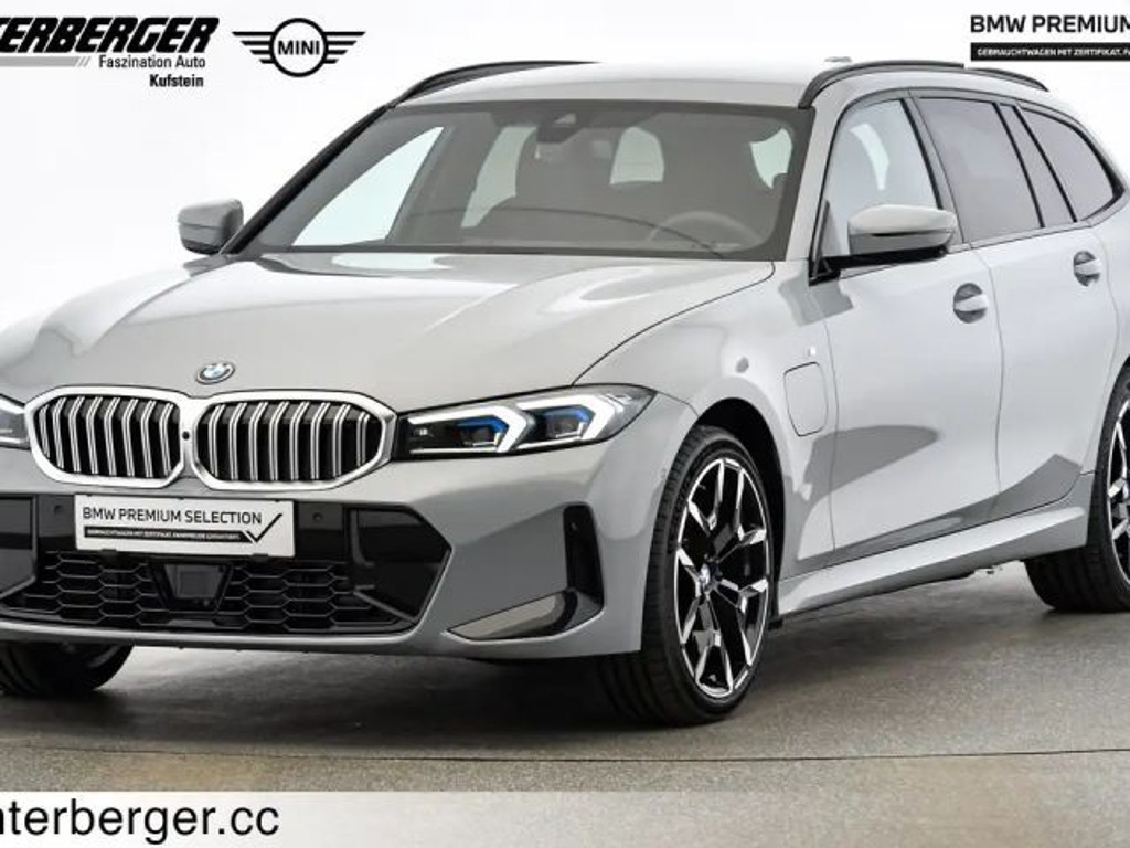 BMW 3 Serie 330 M-Sport xDrive Touring 330e