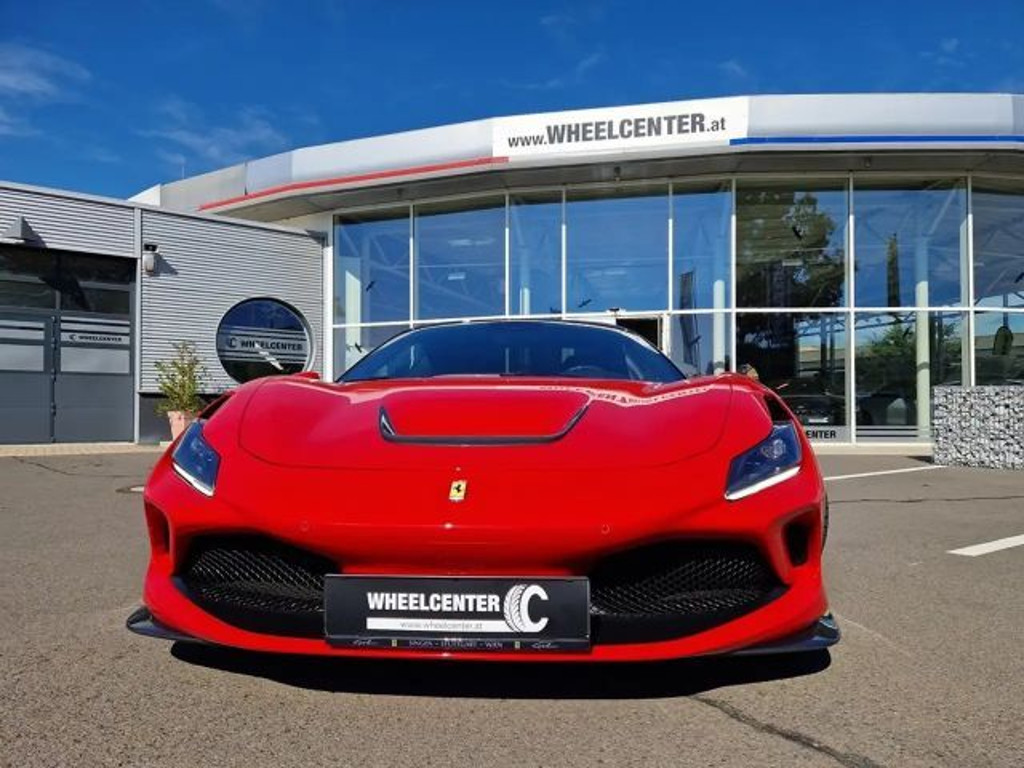 Ferrari F8