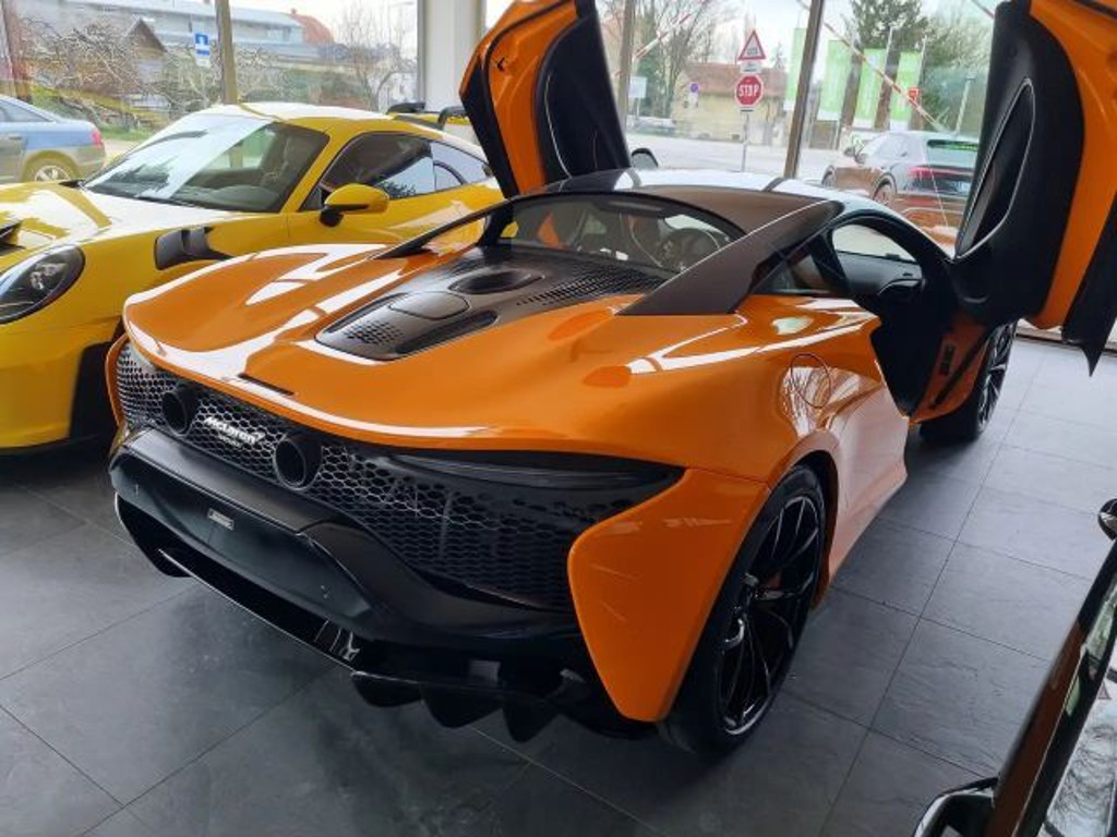 McLaren Artura