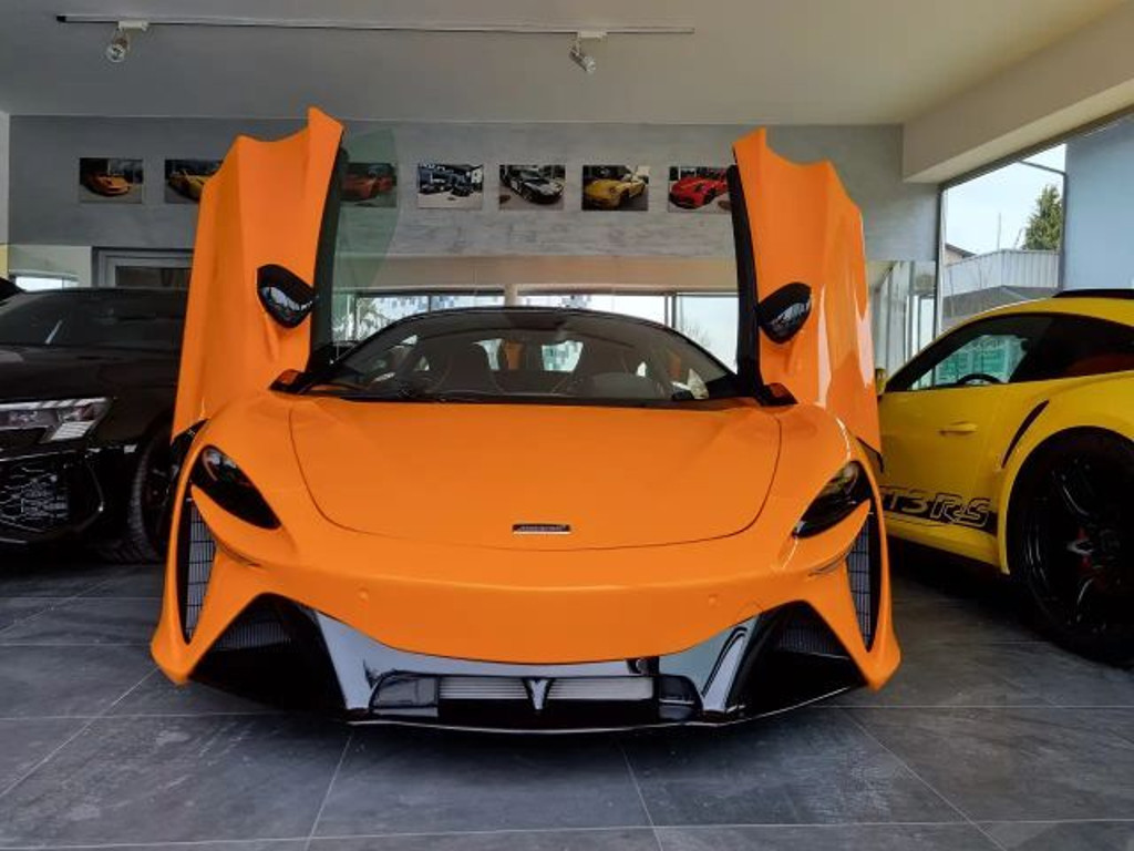 McLaren Artura