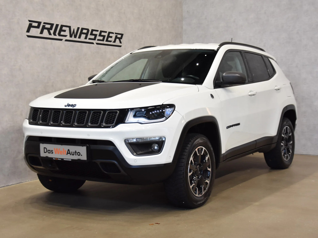 Jeep Compass 4xe Hybrid Trailhawk