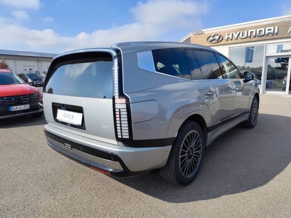 Hyundai IONIQ 9 UNIQ 4WD 7-zits