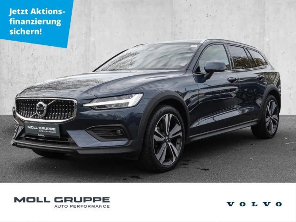 Volvo V60 Cross Country AWD Plus